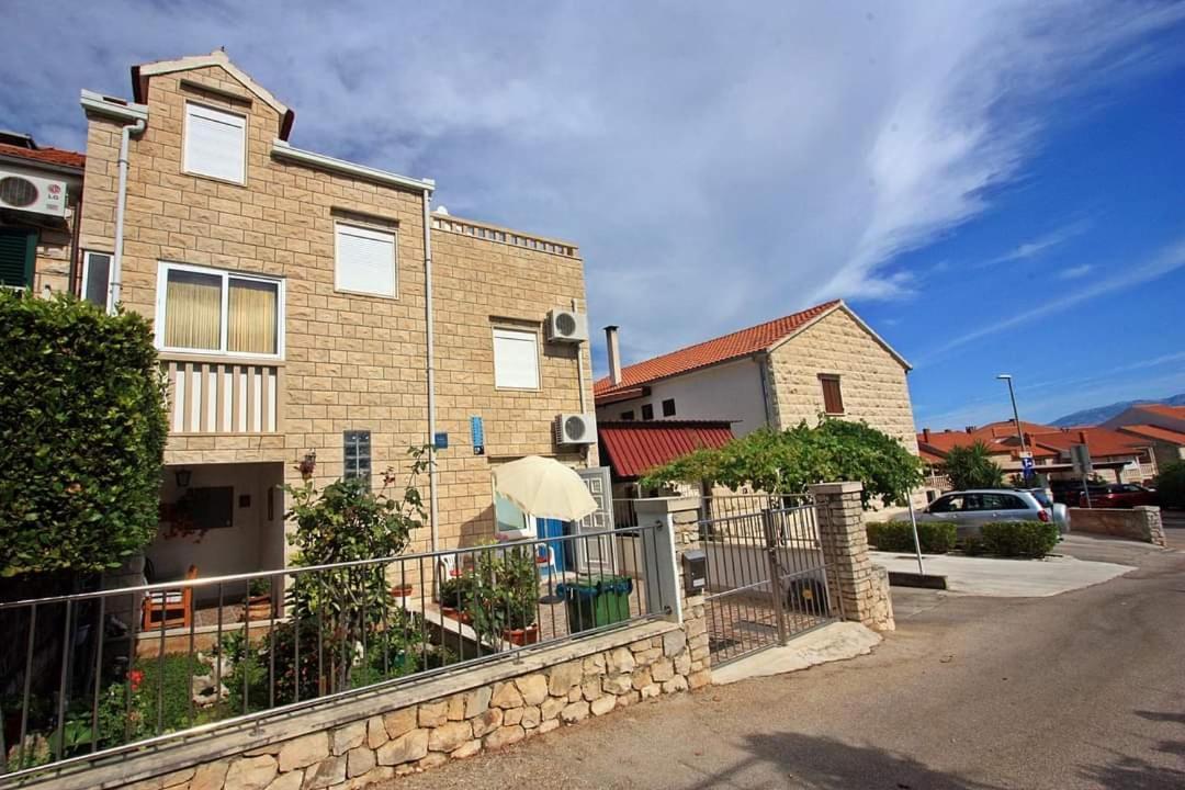 Apartment Samanta Supetar Exterior foto